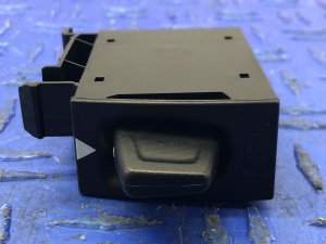 2017-2020 Volvo S90 SIM Card Control Module (Used OEM)