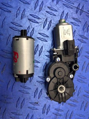 2018-2024 Honda Odyssey Seat Motor Set - Front, Right (Passenger) (Used OEM)