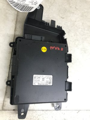 2013-2019 Bentley Flying Spur Remote Control Gate Control Module (Used OEM)