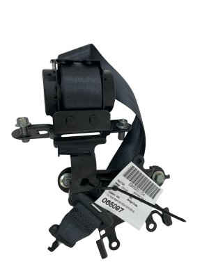 2018-2024 Honda Odyssey 2nd Row Center Seat Belt Assembly - Rear, Left (Driver) (Used OEM)