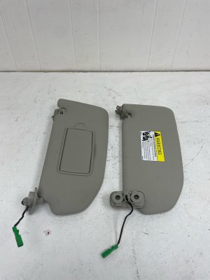 2018-2025 Volvo XC60 Tan Sun Visor Set - Front, Right (Passenger) (Used OEM)
