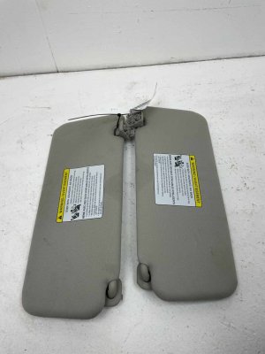 2022-2025 Kia Carnival Gray Sun Visor Set Without Sunroof - Right (Passenger) (Used OEM)