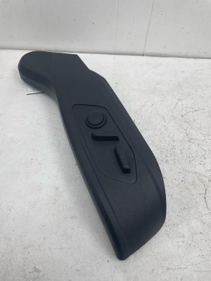 2021-2025 Kia K5 Seat Power Tilt and Recline Switch with Trim Cover - Front (Used OEM)