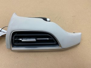 2020-2022 Hyundai Palisade Dashboard A/C Air Vent - Front (Used OEM)