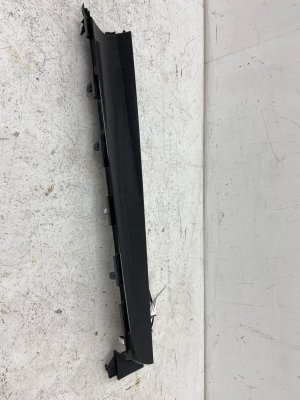 2020-2022 Hyundai Palisade Dashboard Garnish Moulding - Right (Passenger) (Used OEM)