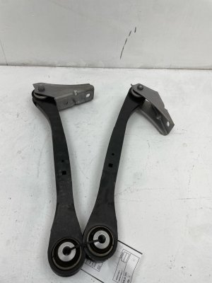 2017-2023 BMW 528i Lower Suspension Control Arm Set - Rear, Right (Passenger) (Used OEM)