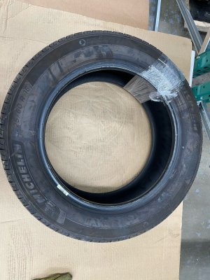 2014-2023 Jeep Cherokee Michelin Primacy A/S 225/60R18 Tire (Used OEM)
