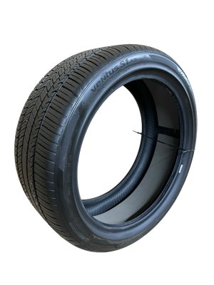 2003-2005 Mazda 6 Hankook Ventus S1 235/40R18 Tire (Used OEM)