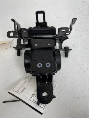 2022-2024 Acura MDX 3rd Row Center Seat Belt Assembly - Rear (Used OEM)