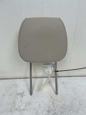 2020-2023 Mercedes-Benz GLB250 Beige Seat Headrest - Front, Right (Passenger) (Used OEM)