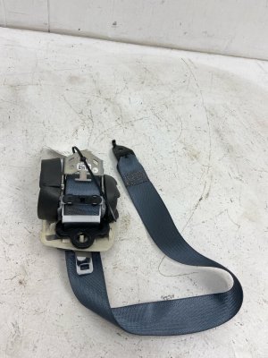 2018-2021 Lincoln Navigator Blue 2nd Row Seat Belt Assembly - Rear, Right (Passenger) (Used OEM)