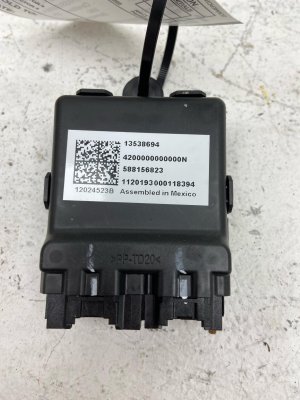 2021-2022 Chevrolet Tahoe Heated and Ventilated Seat Control Module - Right (Passenger) (Used OEM)
