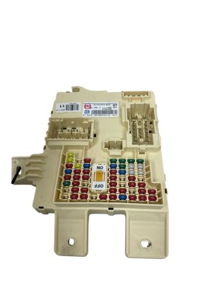 2020 Genesis G90 Interior Cabin Fuse Junction Block Box (Used OEM)