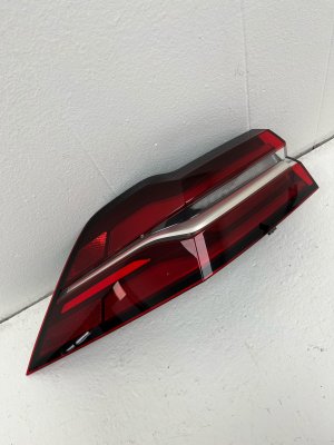 2024-2025 BMW 530i Quarter Mounted Tail Light Assembly - Rear, Left (Driver) (Used OEM)