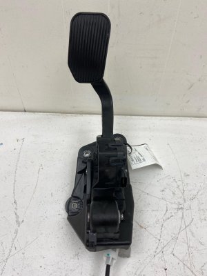 2018-2021 Lincoln Navigator Power Adjustable Accelerator Pedal Assembly (Used OEM)