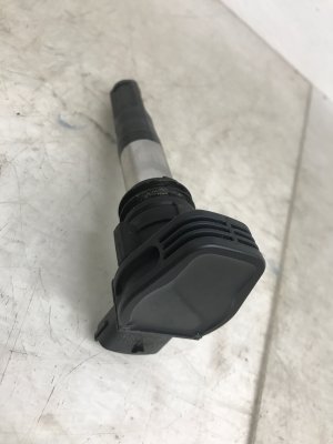 2011-2016 Ferrari FF Engine Ignition Coil Pack (Used OEM)