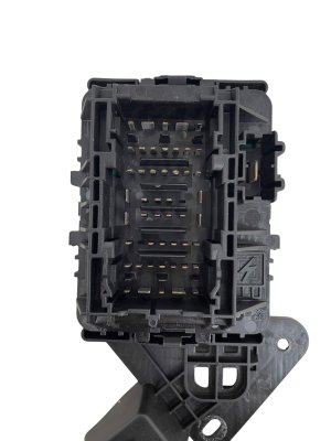 2024-2025 Lincoln Nautilus Engine Power Distribution Relay Junction Fuse Box (Used OEM)