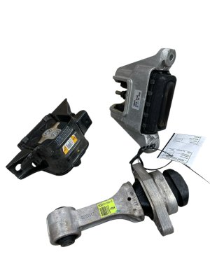2024-2025 Hyundai Kona Engine Mount Set (Used OEM)