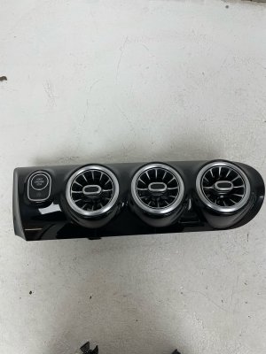 2020-2026 Mercedes-Benz CLA250 Black Center Dashboard AC Air Vent Trim Molding (Used OEM)