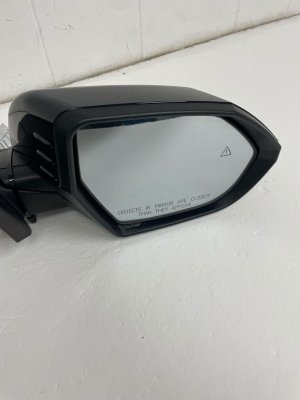 2024-2025 Hyundai Kona Black Power Heated Blind Spot Door/Side View Mirror with Camera and Signal Lamp - Front, Right (Passenger) (Used OEM)