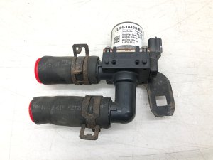 2018-2022 Lincoln Navigator Heater Control Valve (Used OEM)