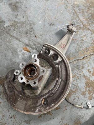 2018-2023 BMW M550i xDrive Steering Knuckle with Wheel Hub - Front, Right (Passenger) (Used OEM)
