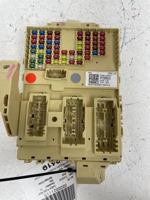 2025 Hyundai Tucson Cabin Fuse Junction Relay Box (Used OEM)