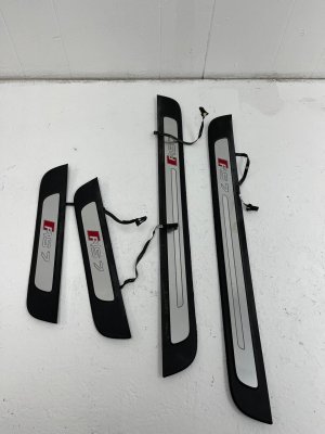 2013-2018 Audi S7 Illuminated Door Sill Trim Plate Set - Front (Used OEM)