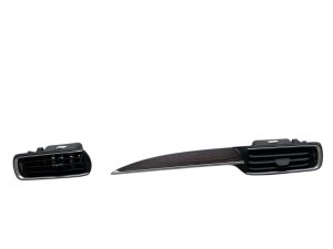 2017-2024 Maserati Levante Outer Dashboard A/C Air Vent Grille Set with Wood Grain Trim (Used OEM)