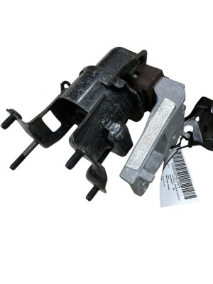 2025 Toyota Camry Engine Motor Frame Mount Set (Used OEM)