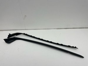 2021-2025 Hyundai Elantra Front Windshield Drip Molding Strip Set (Used OEM)