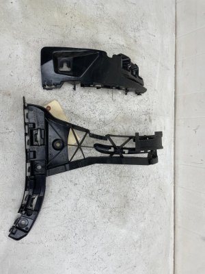 2015-2023 Mercedes-Benz C280 Bumper Bracket Set - Rear, Right (Passenger) (Used OEM)