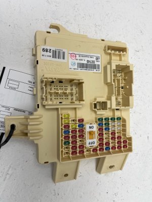 2021-2022 Genesis G90 Cabin Instrument Panel Fuse Relay Junction Box (Used OEM)