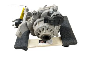 2024 Lincoln Nautilus Rear Differential Carrier Assembly (Used OEM)