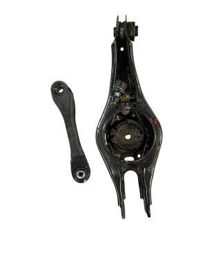 2022-2025 Hyundai Tucson Suspension Control Arm Set - Rear, Left (Driver) (Used OEM)