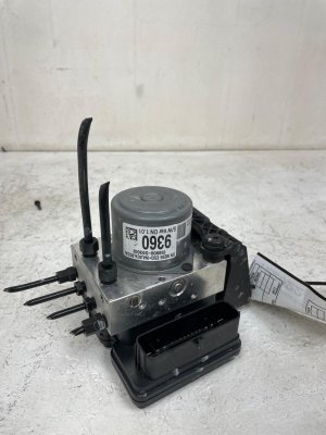 2020-2022 Kia Telluride ABS Pump and Control Module Assembly (Used OEM)