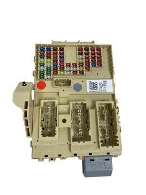 2024-2025 Hyundai Santa Fe Instrument Panel Cabin Fuse Relay Junction Box (Used OEM)