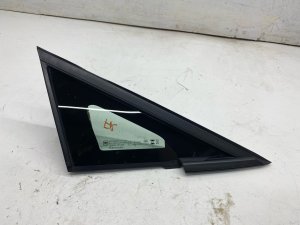 2025 GMC Terrain Door Fixed Vent Glass - Front, Right (Passenger) (Used OEM)