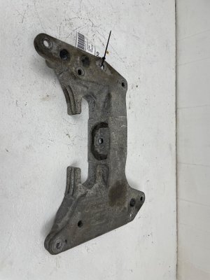 2021-2023 BMW 530e Transmission Gearbox Mounting Bracket (Used OEM)