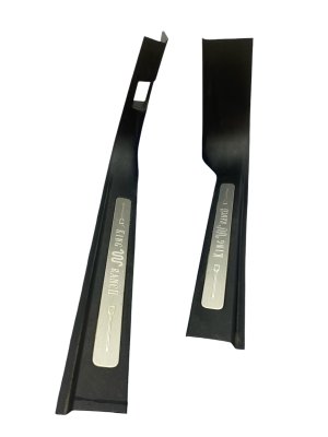 2018-2023 Lincoln Navigator Black Lower Door Sill Trim Plate Set - Front (Used OEM)