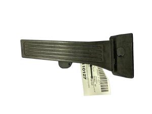 2020-2022 Kia Telluride Accelerator Pedal Assembly with Throttle Sensor (Used OEM)