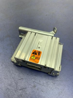 2015-2020 GMC Yukon XL 110-Volt Power Inverter Module (Used OEM)