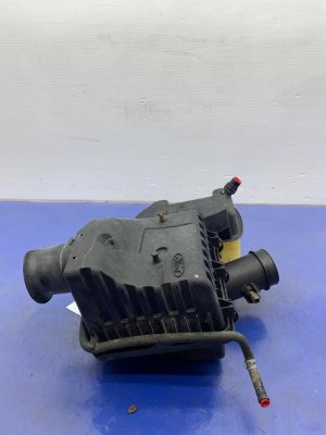 2015-2017 Lincoln Navigator Engine Air Intake Resonator and Filter Assembly (Used OEM)