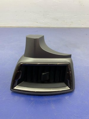 2019-2023 Ford Ranger Air Vent Grille with Trim Cover - Front (Used OEM)