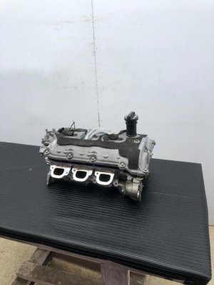 2017-2023 GMC Acadia Engine Cylinder Head with Valve Cover - Left (Driver) (Used OEM)