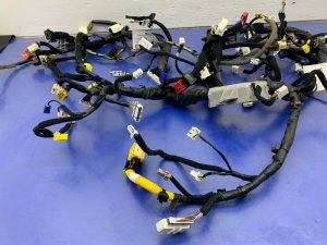 2020-2022 Kia Telluride Dashboard Wiring Harness for 10.25-inch Display - Front (Used OEM)