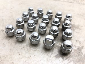 2020-2024 Kia Telluride Chrome Chrome Lug Nut Set (Used OEM)