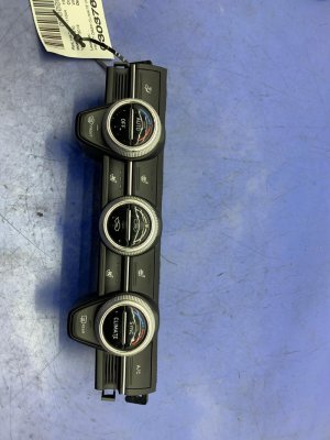 2019-2021 Genesis G70 Dual-Zone Temperature Control with Heated and Ventilated Seat Switches - Front (Used OEM)