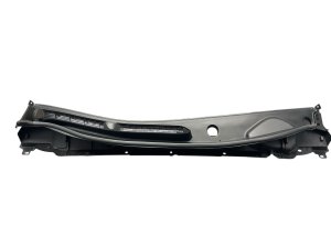 2025 Nissan Murano Cowl Grille Cover Assembly - Front (Used OEM)