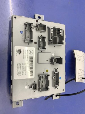 2015 Mercedes-Benz S500 Signal Acquisition and Actuation Module - Rear (Used OEM)